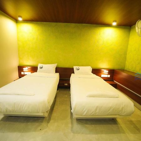 Bigmall Residency Hotel Kannangad Buitenkant foto